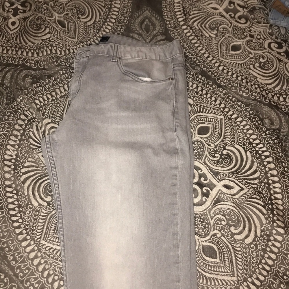 Forever 21 skinny jeans